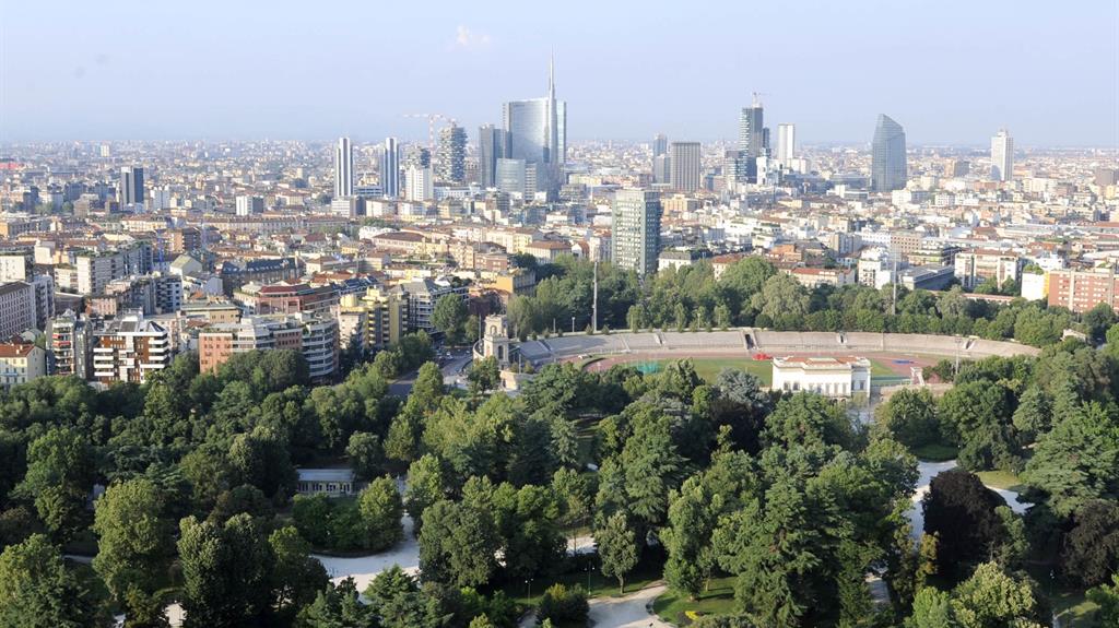 E' Milano la città più smart d'Italia