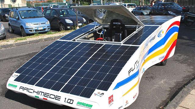 Dalla Sicilia arriva l’auto elettrica solare